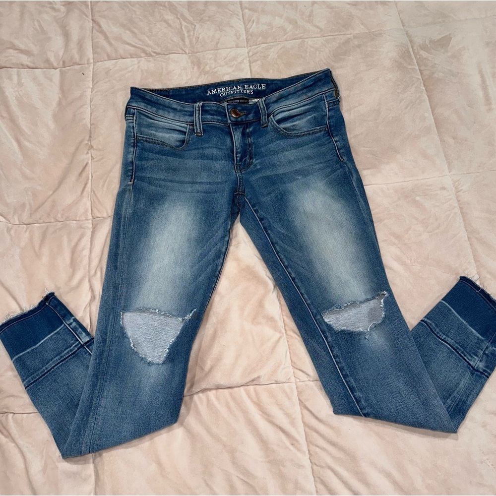 American Eagle Distressed Stretch Super Skinny Size 8